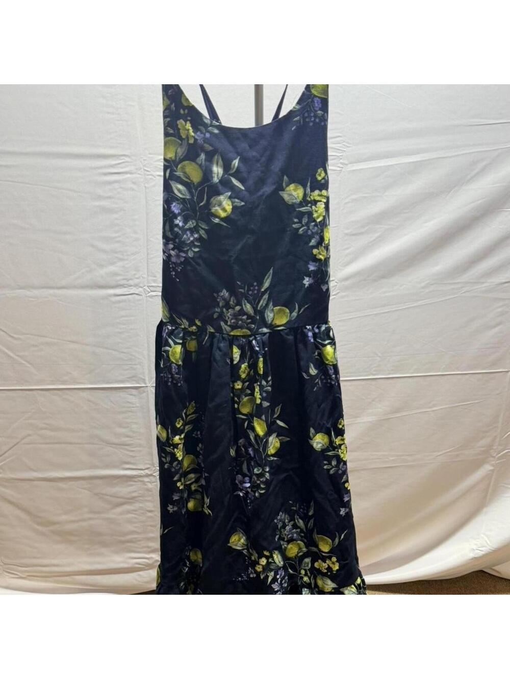 Time and Tru Women's Dress - Picture 2 of 5